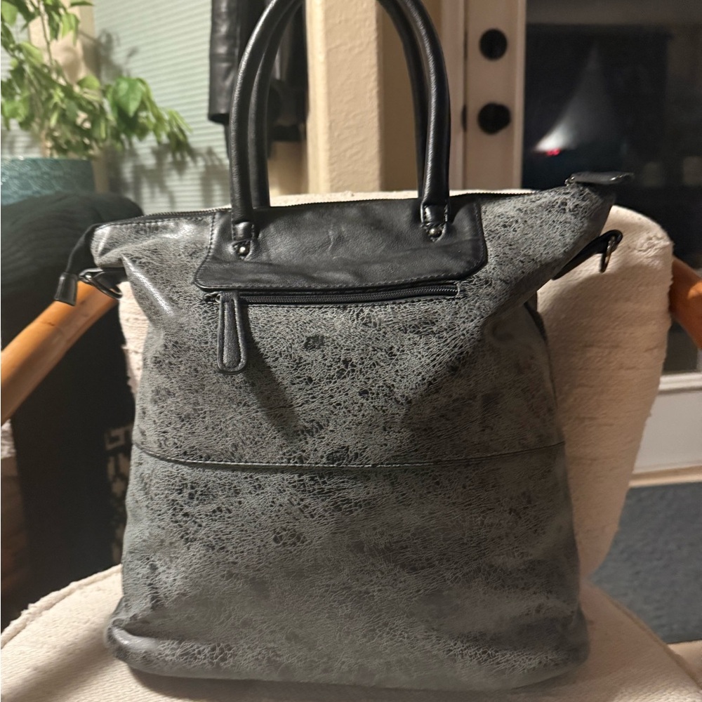 Buckle NYC Expressions Bag {Great Match to Madden Moto Boots 🤩😉} - Picture 2 of 11